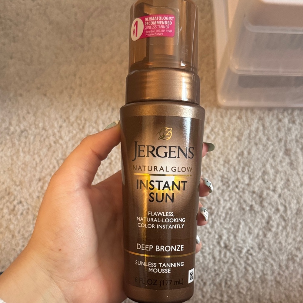 Jergens Natural Glow Instant Sun Tanning Mousse - Deep Bronze